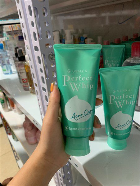 Senka Perfect Whip Xanh La Sua Rua Mat Duong Da Mem Min