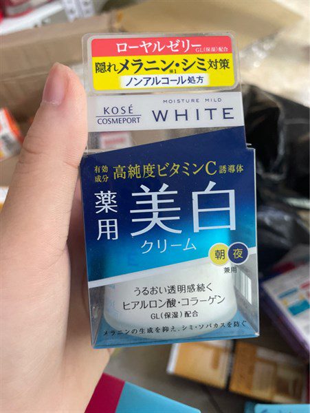 Kem Duong Trang Da Kose White Moisture Mild Diu Nhe